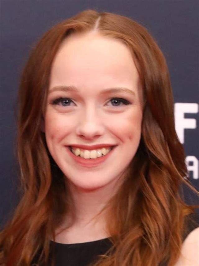 Amybeth Mcnulty Biography, Age, Height, Husband, Net Worth, Family