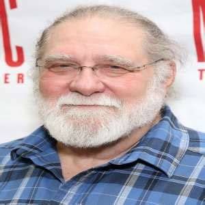 Richard Masur Biography, Age, Height, Wife, Net Worth, Family