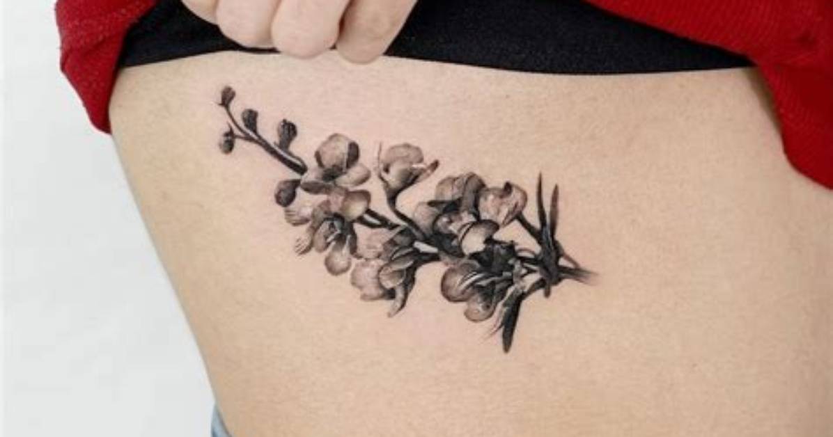 Stunning Floral Rib Tattoos: an Exquisite Art Form